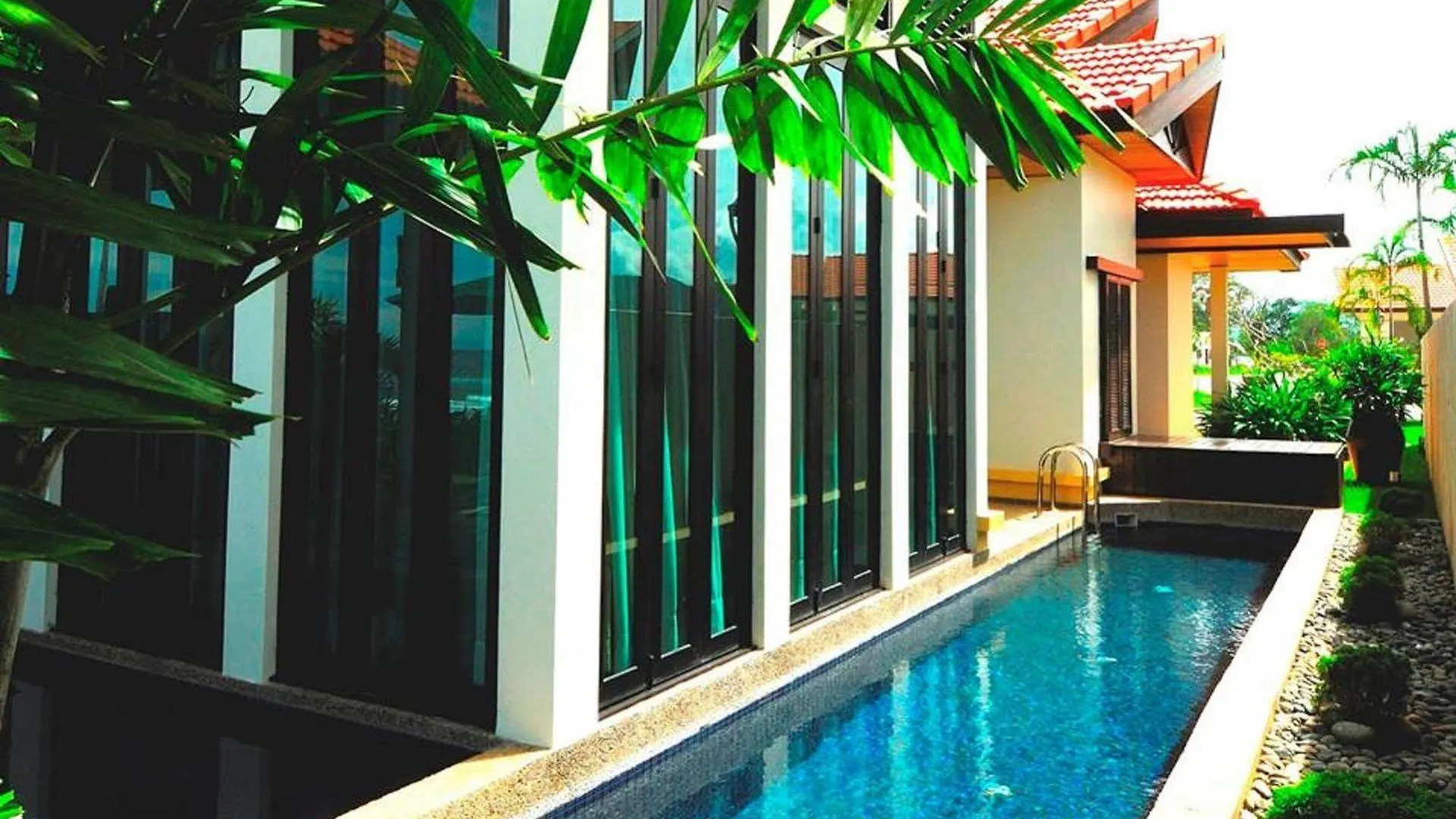 Borneo Beach Villa & Suite Kota Kinabalu Semesteranläggning (resort)